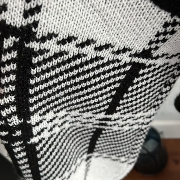 Calvin Klein Jeans No Button Plaid Cardigan Sweater, NWT, Size S - Picture 7 of 9